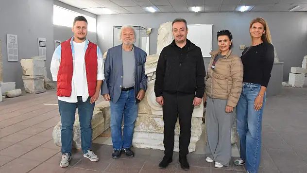 Ünlü Yazar Nedim Gürsel Taşköprü'ye Geldi