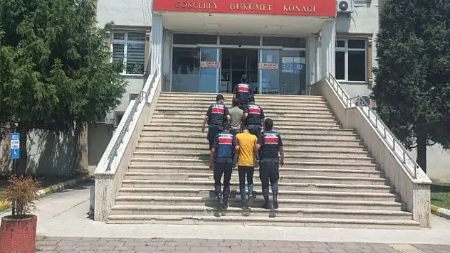 Uyardığı Kişilerin Saldırısına Uğrayıp, Parasını Çaldırdı