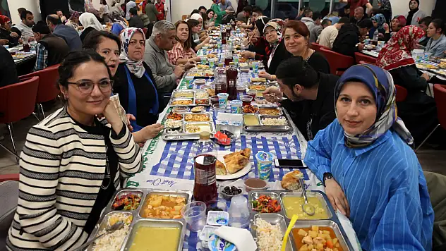 Vakıflar Genel Müdürlüğü'nden 'En Özel' İftar