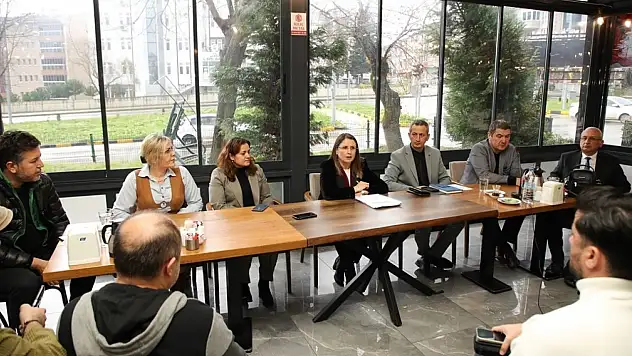 Vali Arslan, Gazetecilerle Bir Araya Geldi