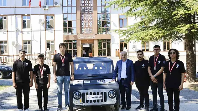 Vali Dağlı: 'Gençlerimizin Bilim Ve Teknolojiye Sunacağı Her Katkı Önemli'