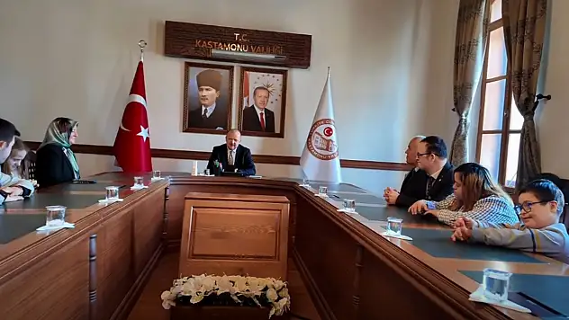 Vali Dallı'dan Hayırseverlere Çağrı