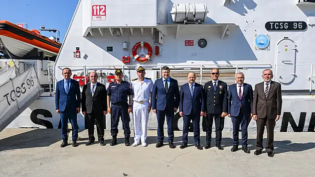 Vali Dallı'dan Sahil Güvenlik Komutanlığı Ziyareti