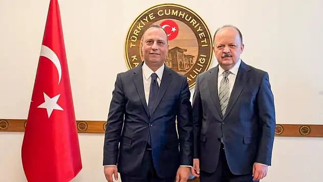 Vali Dallı Havalimanı Müdürü Kulaksız'ı Kabul Etti