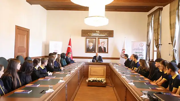 Vali Dallı, İnebolu'dan Gelen Öğrencileri Ağırladı