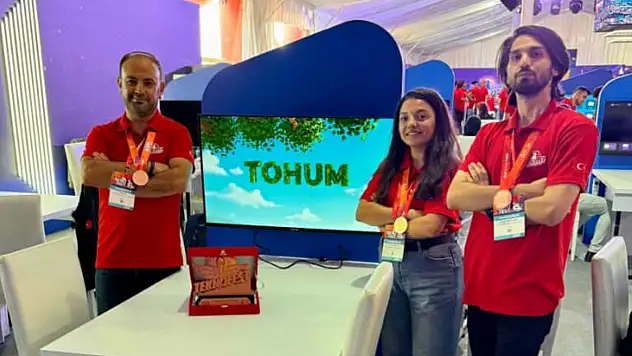Vali Dallı, Üniversite Takımlarını Kutladı