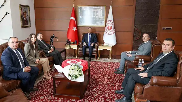 Vali Hacıbektaşoğlu Çevre Haftası heyetini ağırladı