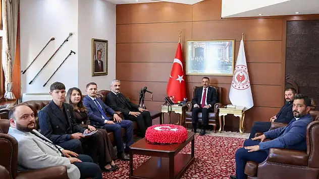 Vali Hacıbektaşoğlu, Ülkü Ocakları yönetimini kabul etti