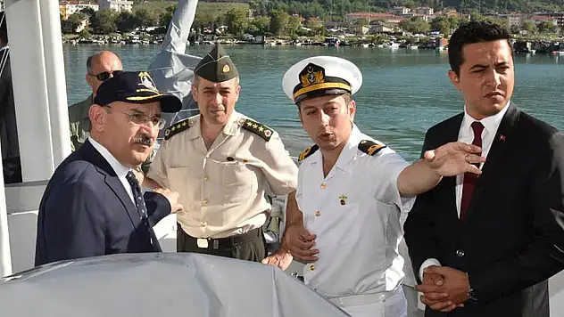 Vali Karadeniz, göçmenlerin kaçtığı koyu inceledi