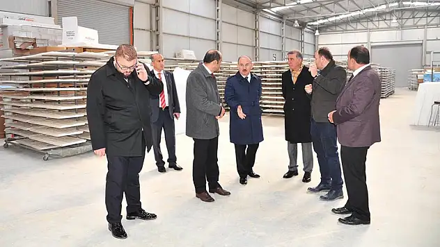 Vali Karadeniz, OSB´yi ziyaret etti