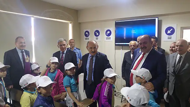 Vali Karadeniz, trafik eğitimini vurguladı
