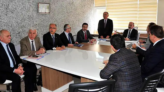 Vali Karadeniz'e, Milli Eğitim'den brifing