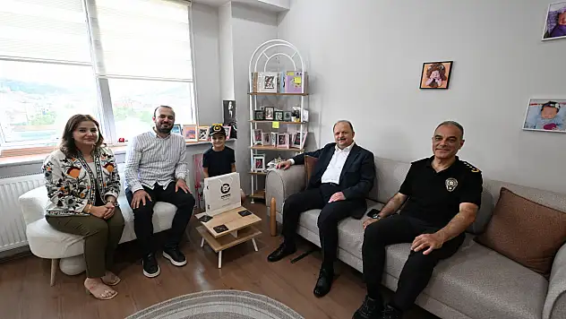 Vali Meftun Dallı'dan Parla Stüdyo'ya Ziyaret