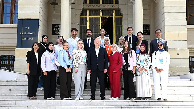 Vali Meftun Dallı, Türkçe Yaz Okulu Öğrencileriyle Buluştu