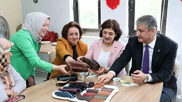 Vali Yavuz Aile Kadınlarla Buluştu