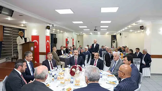 Vali Yavuz Muhtarlarla Bir Araya Geldi