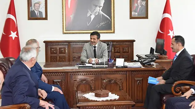 Vali Yıldırım, muhtarların yanında olduğunu vurguladı
