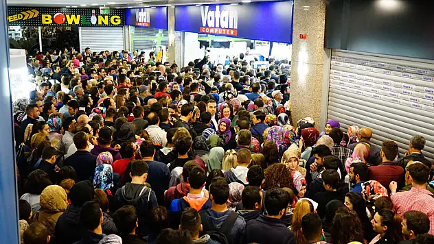 VATANdaş kampanya izdihamı yaşadı