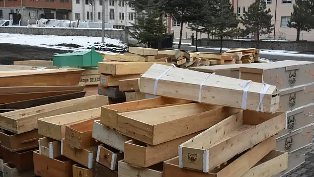 Vefat edenlere saygı unutulmadı