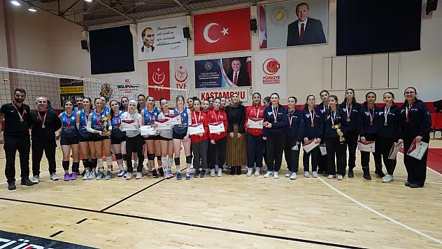 Voleybol İl Birinciliği Müsabakaları Sona Erdi