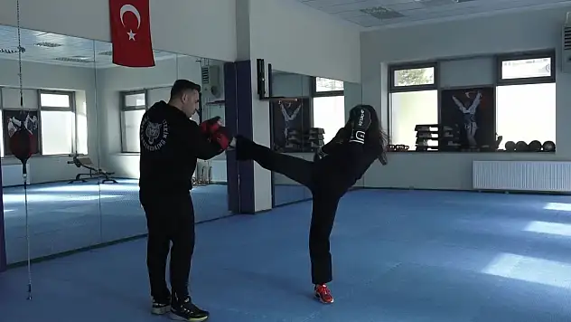Vücut Geliştirmek İçin Gittiği Salonda Kick Boksla Tanıştı