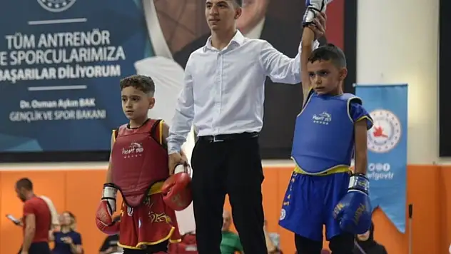 Wushu Kungfu'da Balkan Şampiyonu Oldu