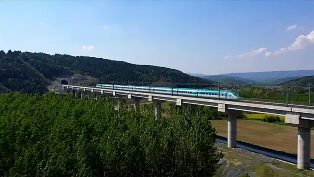 Yaklaşık 110 Milyon Yolcu YHT İle Seyahat Etti