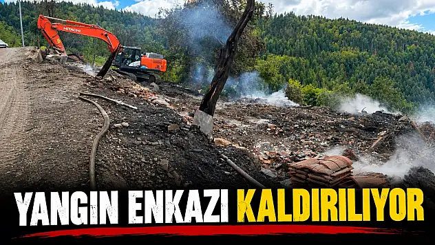 Yangın Enkazı Kaldırılıyor