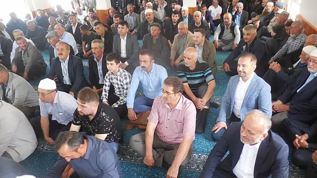Yarören köyünde yeni cami açıldı