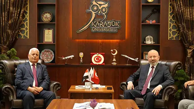 Yemen'in Ankara Büyükelçisi, Rektör Kırışık İle Bir Araya Geldi