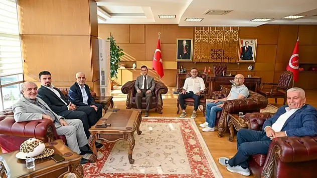 Yeni Dünya Vakfı Heyetinden Rektör Topal'a Ziyaret