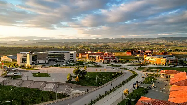 Yeni Öğrenciler İçin Kayıt Heyecanı Başladı