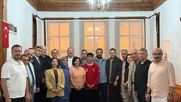 Yeni Projeler Ve Sosyal Sorumluluk Çalışmaları Masaya Yatırıldı