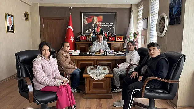 Yeni Yılın İlk Günü Belediye Başkanı Yamalı'yı Ziyaret Ettiler