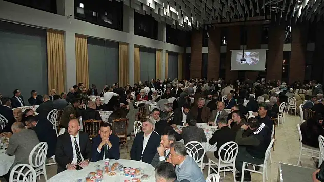 Yenicelilerden Salona Sığmayan Birlik Ve Beraberlik