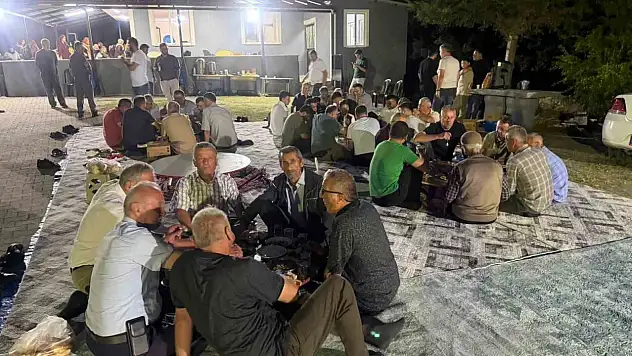 Yenidoğanlar Köyü'nde geleneksel aşure programı birlik ve beraberlik içinde gerçekleştirildi