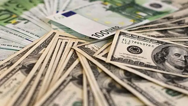 Yıl sonu dolar ve enflasyon tahmini yükseldi