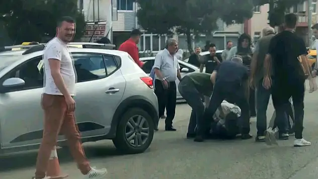 Yol ortasında kavga
