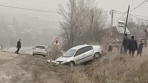 Yoldan Çıktı