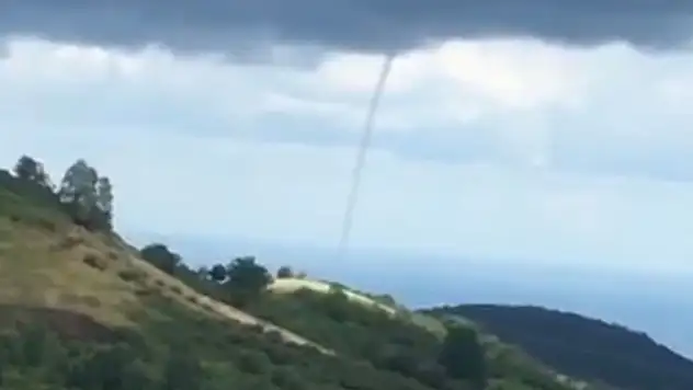 Zonguldak Ereğli'de çıkan hortum korkuttu