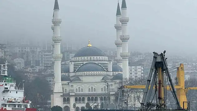 Zonguldak'ın Yüksek Kesimlerinde Sis Etkili Oldu