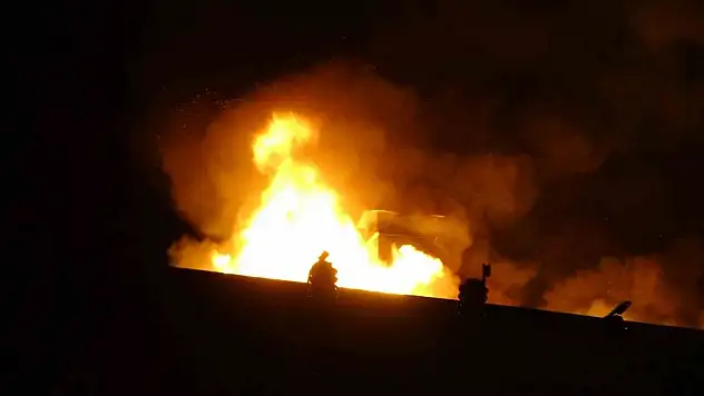 Zonguldak'ta 13 Katlı Apartmanda Korkutan Yangın