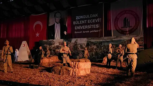 Zaferin 110. Yılına Özel Oyun Sergilediler