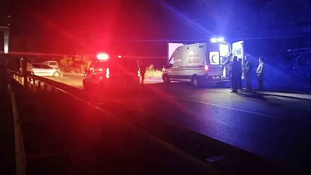 Zonguldak'ta İki Otomobil Çarpıştı