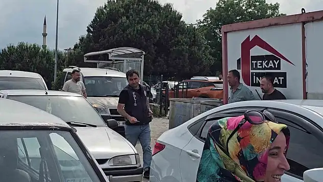 Zonguldak'ta LGS heyecanı: Kimliğini evde unutunca 16 kilometrelik yol için zamanla yarıştılar