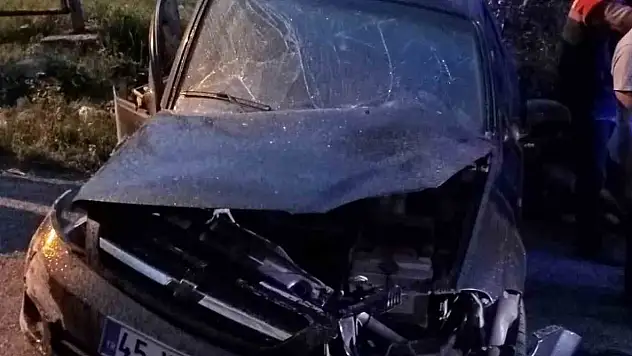 Zonguldak'ta Otomobil İstinat Duvarına Çarptı