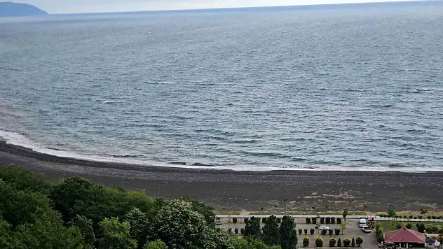 Zonguldak'ta sıcaklık 9 derece düştü, denize girişler yasaklandı