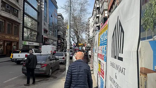 Termometreler 22 Dereceyi Gösterdi