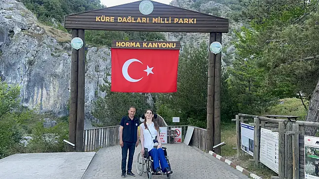 Dünyanın En Uzun Kadını Horma'yı Gezdi