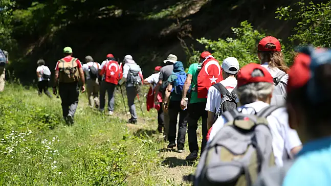 İstiklal Yolu'nda 45 Kilometre Geride Kaldı